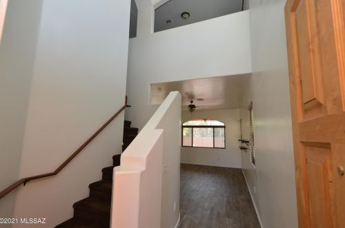 8738 Perry Park Cir, Tucson, AZ 85730-1302