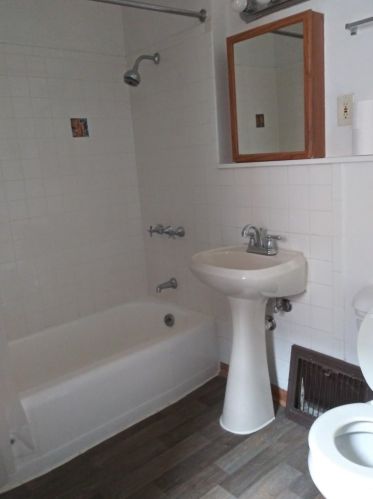 2418 92, Milwaukee WI 53228-1611 exterior