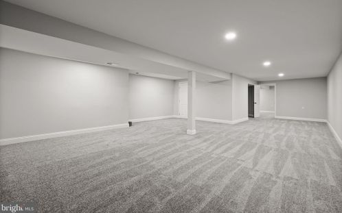 2202 Arden Dr, Fallston MD 21047-1402 exterior