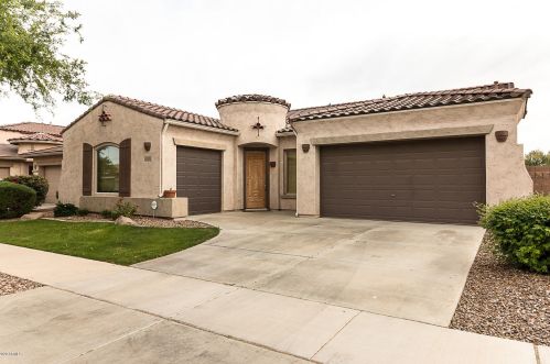627 La Costa Dr, Chandler, AZ 85249-6943