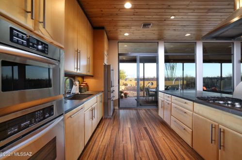 3211 Corte Amarilla, Green Valley AZ 85614-4782 exterior