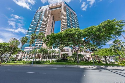 1888 Kalakaua Ave, Honolulu HI 96815-1510 exterior