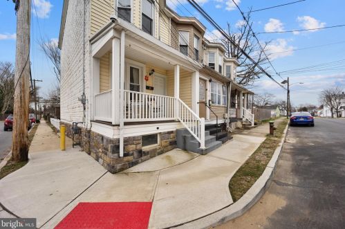 251 Henry St, Trenton, NJ 08611-3223