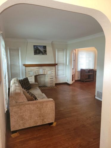 3644 41st St, Milwaukee, WI 53216-3437