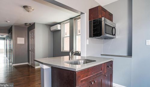 6215 Market St, Philadelphia PA 19139-2923 exterior