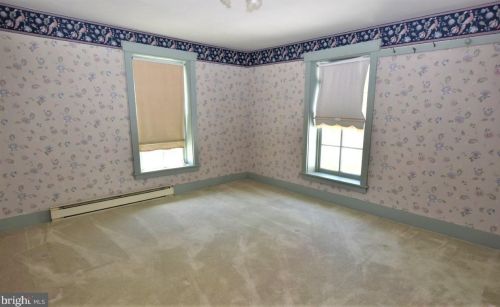 795 Abbottstown Pike, Hanover PA 17331-8235 exterior