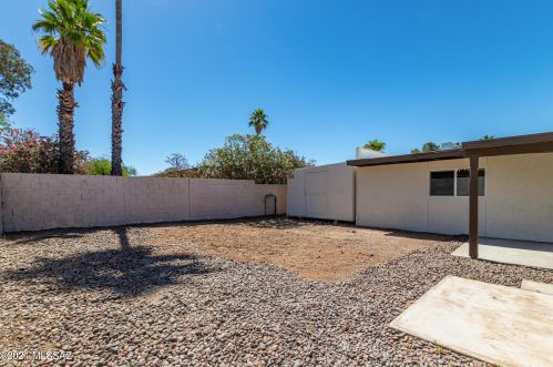 3814 Mars St, Tucson AZ  85741-1956 exterior