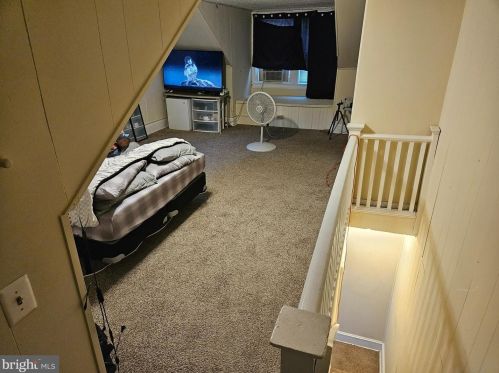 36 Maple Ave, Trenton NJ 08618-3401 exterior