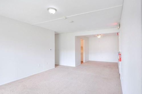 1019 Sanlin Dr, Moon Twp PA  15108-2834 exterior