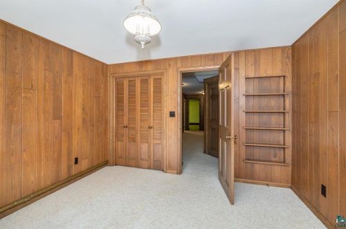 3601 Superior St, Duluth MN 55804-2044 exterior