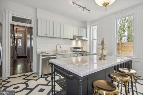 932 O St, Washington DC  20001-4265 exterior