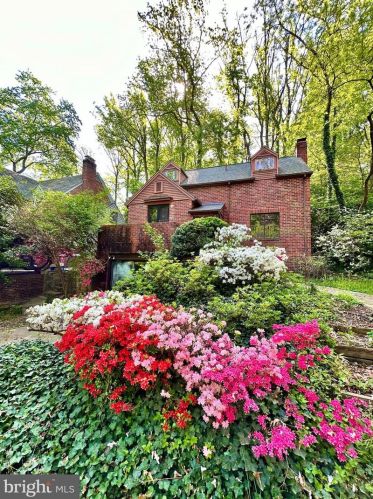 3401 Old Dominion Blvd, Alexandria VA  22305-1321 exterior