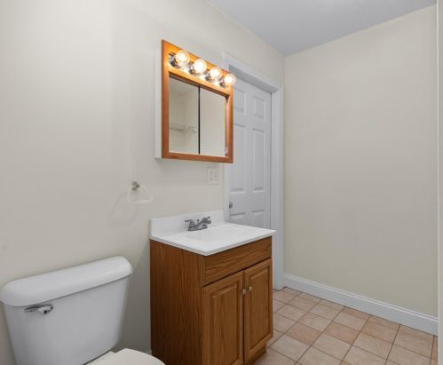 19 Violette Ln, Seabrook NH 03874-4557 exterior