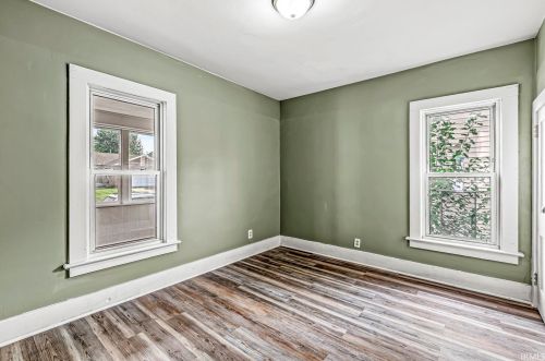 122 13 St, Mishawaka IN 46544-5313 exterior