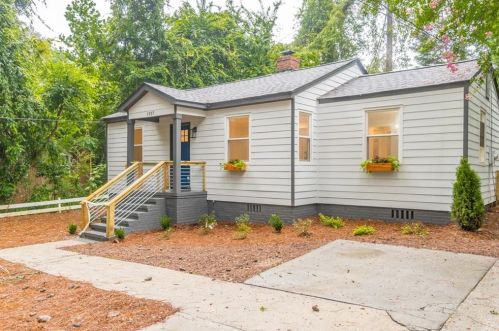 1937 Clairmont Ter, Atlanta GA  30345-2309 exterior