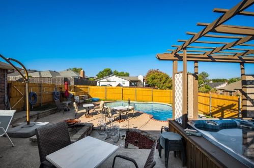 4520 Inman Dr, Frisco TX 75056-3316 exterior