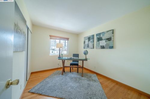 1798 Milburn Dr, Concord CA 94523-2117 exterior