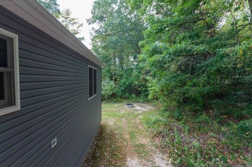 69 Newburgh Rd, Patterson NY 12563-1804 exterior