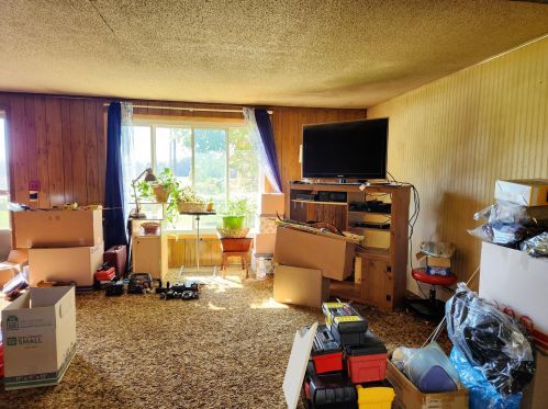 9101 18 Mile Rd, Cedar Springs MI 49319-9746 exterior