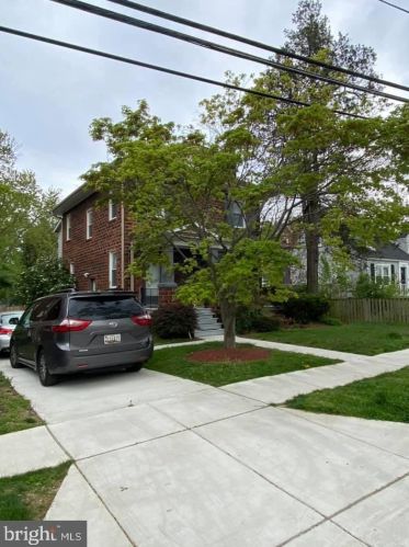 7903 Woodbury Dr, Silver Spring MD  20910-4926 exterior