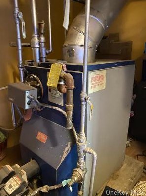 1034 226 St, Bronx NY 10466-4816 exterior