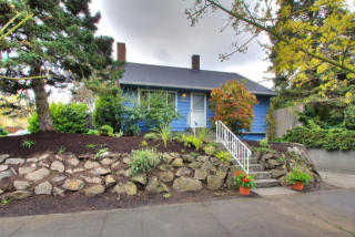 8303 9 Ave, Seattle WA  98117-3336 exterior
