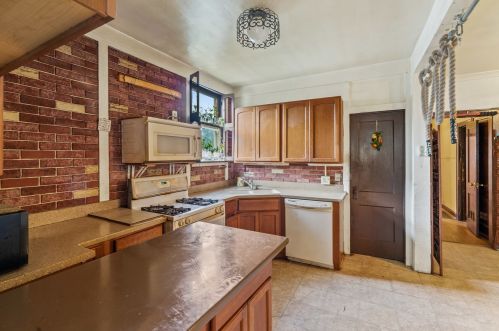 10114 Charles St, Chicago IL 60643-2109 exterior