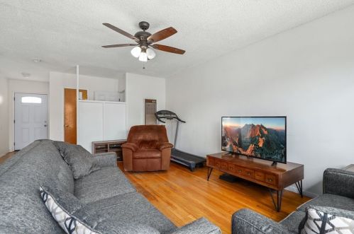 10453 Ives St, Bellflower CA 90706-4126 exterior