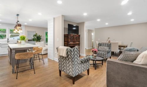 120 Finchley Ct, Atlanta GA  30328-2034 exterior