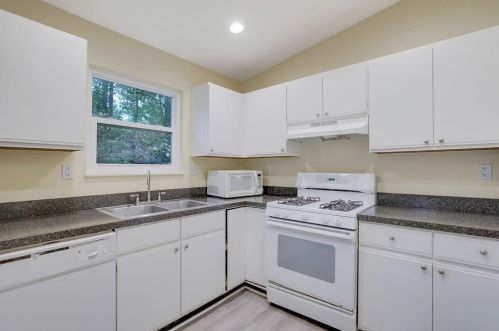 4217 Marjorie Rd, Lithonia GA  30039-6536 exterior