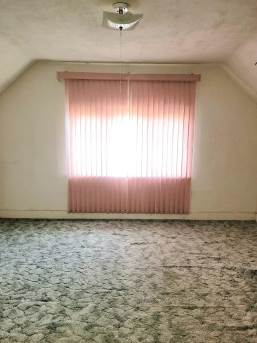 2467 9, Milwaukee WI 53215-3210 exterior