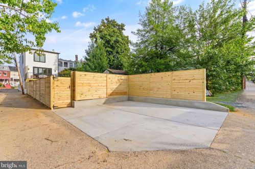 4316 2nd St, Washington DC  20011-7434 exterior