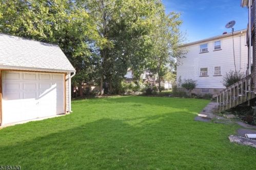 384 Morrissee Ave, Paterson NJ 07508-1311 exterior