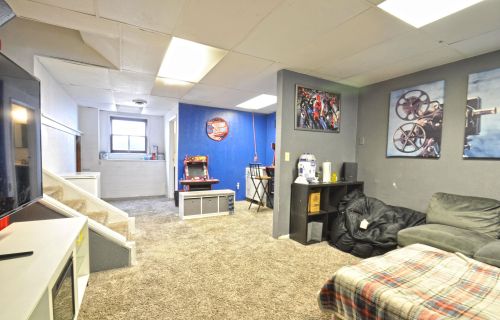 214 Lawrence St, Mishawaka IN 46545-6123 exterior