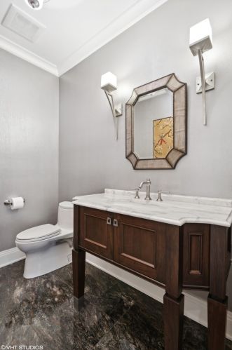 2900 Hermitage Ave, Chicago IL 60609-2733 exterior