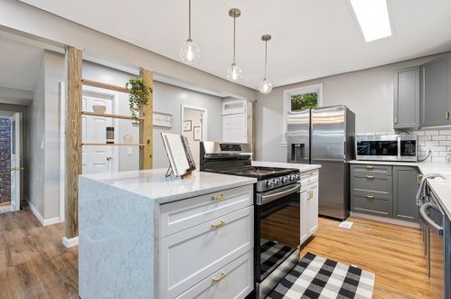 7344 Whipple St, Pittsburgh PA 15218-2054 exterior