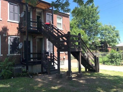 2844 Burd Ave, Saint Louis MO 63112-4216 exterior