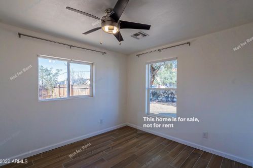 3819 Earll Dr, Phoenix AZ  85018-7101 exterior