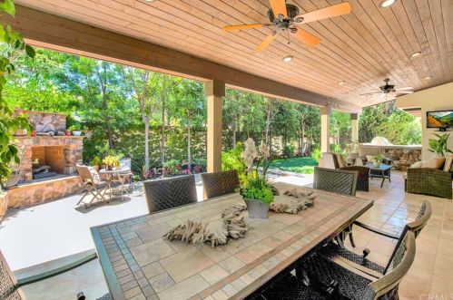 2308 Pieper Ln, Tustin, CA 92782-1290