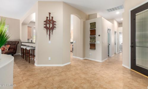 5255 Estevan Rd, Phoenix AZ 85054-7116 exterior