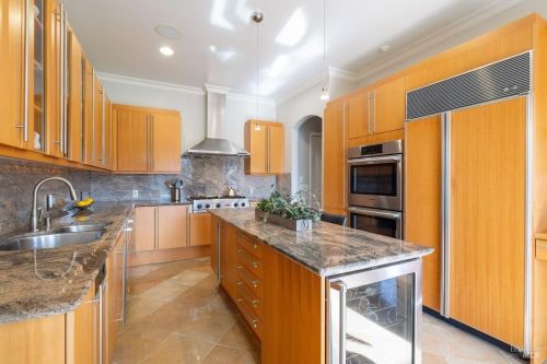 85 De Silva Is Dr, Mill Valley CA 94941-3029 exterior