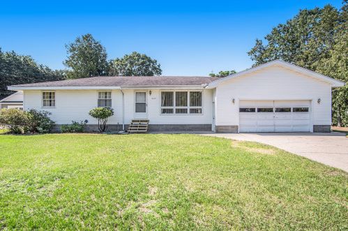 307 Eugene Ave, Meskegon, MI 49441-5497