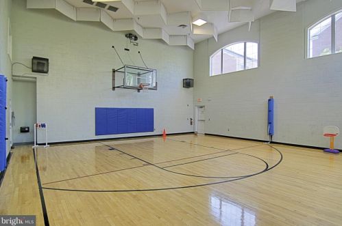 497 Cameron Sta Blvd, Alexandria VA 22304-8683 exterior