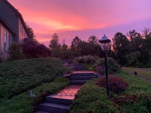 16 Shenandoah Dr, Concord NH  03301-7920 exterior