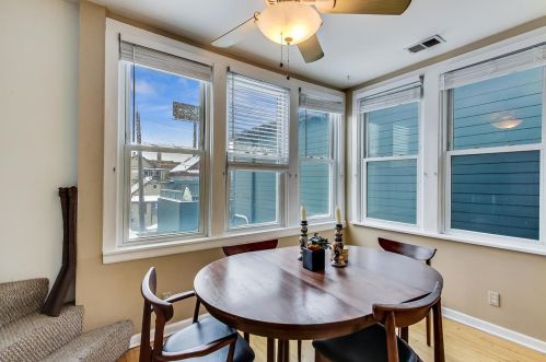 2421 Artesian Ave, Chicago IL 60645-5302 exterior