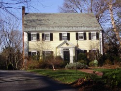 277 Park St, Newton, MA 02458-2314