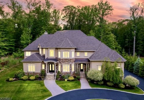 31 Round Top Rd, Warren, NJ 07059-5521