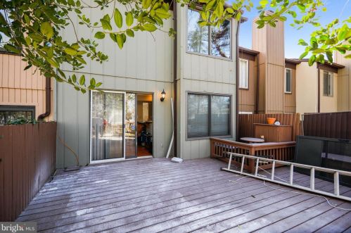 7839 Muirfield Ct, Rockville MD  20854-4078 exterior