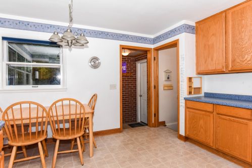 87 Baseline Rd, Plainwell MI 49080-9549 exterior