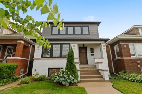 5529 Byron St, Chicago, IL 60641-2518